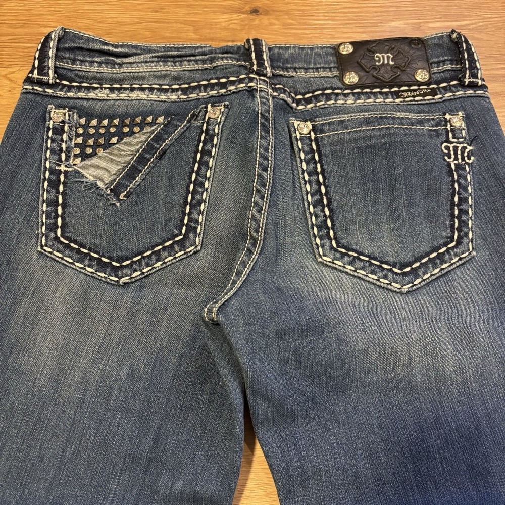 Miss Me Jeans Women's 31 (32x31) Bootcut Folded Peekaboo Pocket Studded JP5118-2